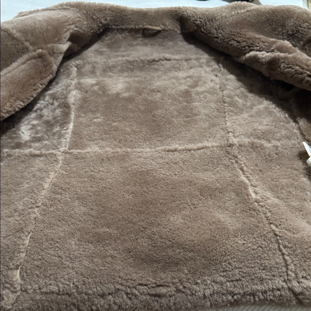 Women's Tan Shearling Jacket - Picture 14 of 14